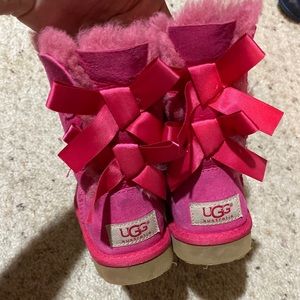 UGG Bailey Bow bright pink boots sz 11